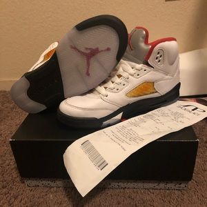 Jordan 5 fire red